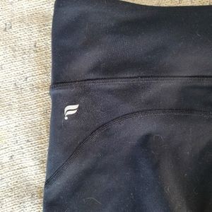 Fabletics 7/8 size M yoga pants black